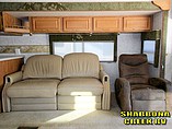 2005 Winnebago Adventurer Photo #12