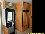 2005 Winnebago Adventurer Photo #14