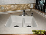 2005 Winnebago Adventurer Photo #18