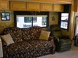 2006 Winnebago Adventurer Photo #7