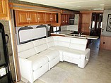 2014 Winnebago Adventurer Photo #5