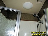 2014 Winnebago Adventurer Photo #23