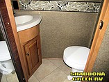 2014 Winnebago Adventurer Photo #24