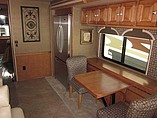 2014 Winnebago Adventurer Photo #7