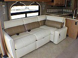 2015 Winnebago Adventurer Photo #4