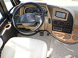 2015 Winnebago Adventurer Photo #7