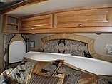 2015 Winnebago Adventurer Photo #10
