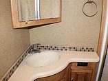 2015 Winnebago Adventurer Photo #13