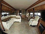 2015 Winnebago Adventurer Photo #2