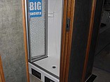 2015 Winnebago Adventurer Photo #13