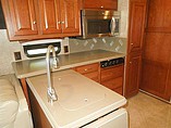 2015 Winnebago Adventurer Photo #11