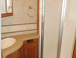2015 Winnebago Adventurer Photo #12