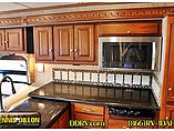 2015 Winnebago Adventurer Photo #26