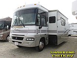 2004 Winnebago Adventurer Photo #2
