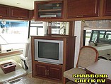 2004 Winnebago Adventurer Photo #10