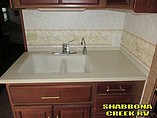 2004 Winnebago Adventurer Photo #15