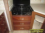 2004 Winnebago Adventurer Photo #16