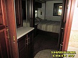 2004 Winnebago Adventurer Photo #22