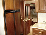 2005 Winnebago Adventurer Photo #3