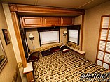 2006 Winnebago Adventurer Photo #18