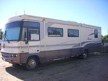 2002 Winnebago Adventurer Photo #3