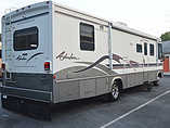 1999 Winnebago Adventurer Photo #6