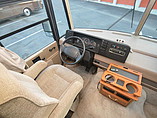 1999 Winnebago Adventurer Photo #24