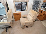 1999 Winnebago Adventurer Photo #27