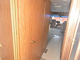 1999 Winnebago Adventurer Photo #37