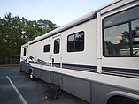 1999 Winnebago Adventurer Photo #45