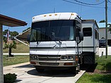 2002 Winnebago Adventurer Photo #9