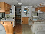 2002 Winnebago Adventurer Photo #10