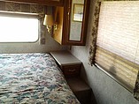 1997 Winnebago Adventurer Photo #5