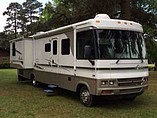 2002 Winnebago Adventurer Photo #2