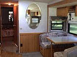 2002 Winnebago Adventurer Photo #5