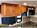 2015 Winnebago Aspect Photo #25