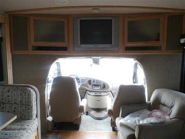 06 Winnebago Aspect