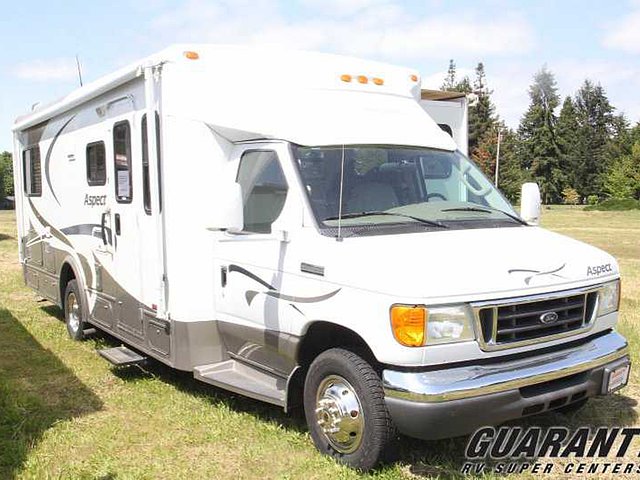 06 Winnebago Aspect