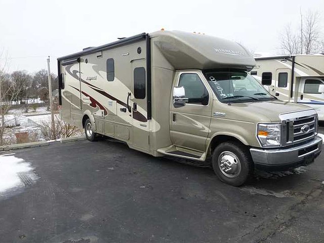 2015 Winnebago Aspect Photo