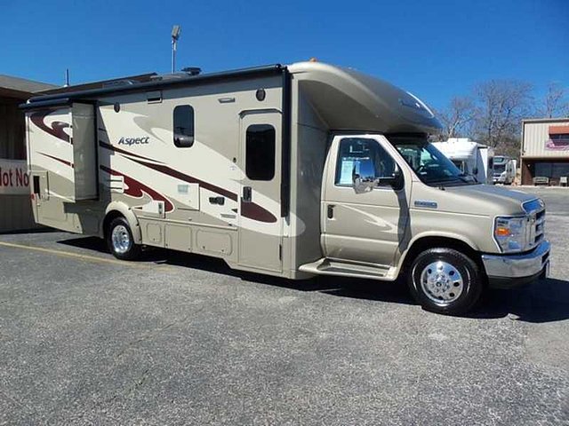 2015 Winnebago Aspect Photo