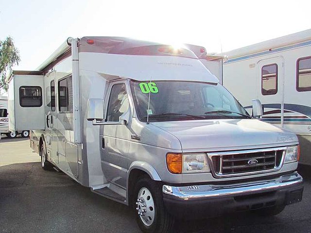 2006 Winnebago Aspect Photo