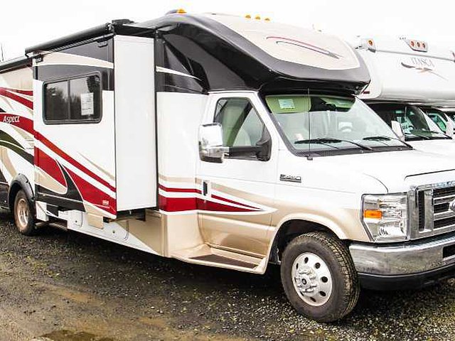 2012 Winnebago Aspect Photo