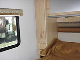 2015 Winnebago Brave Photo #13