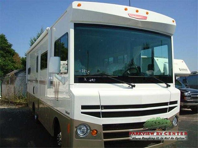 2015 Winnebago Brave Photo