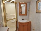 2004 Winnebago Brave Photo #13