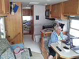 2001 Winnebago Brave Photo #4