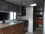 2015 Winnebago Brave Photo #12