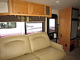 2008 Winnebago Cambria Photo #7