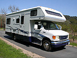 04 Winnebago Chalet