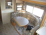 2007 Winnebago Chalet Photo #9